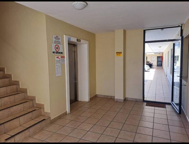 2 BEDROOM APARTMENT FOR SALE IN VAN RYNEVELD